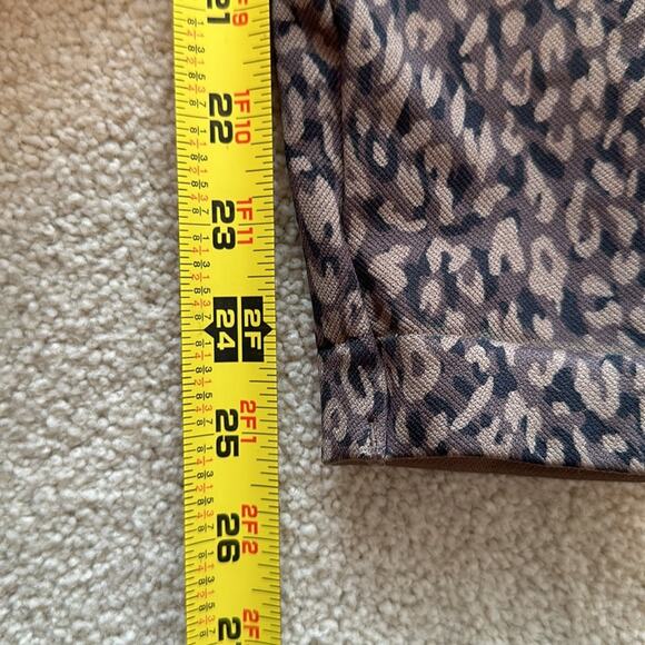 Spanx Animal Print High Rise tummy control Leggings Largr - Picture 4 of 5